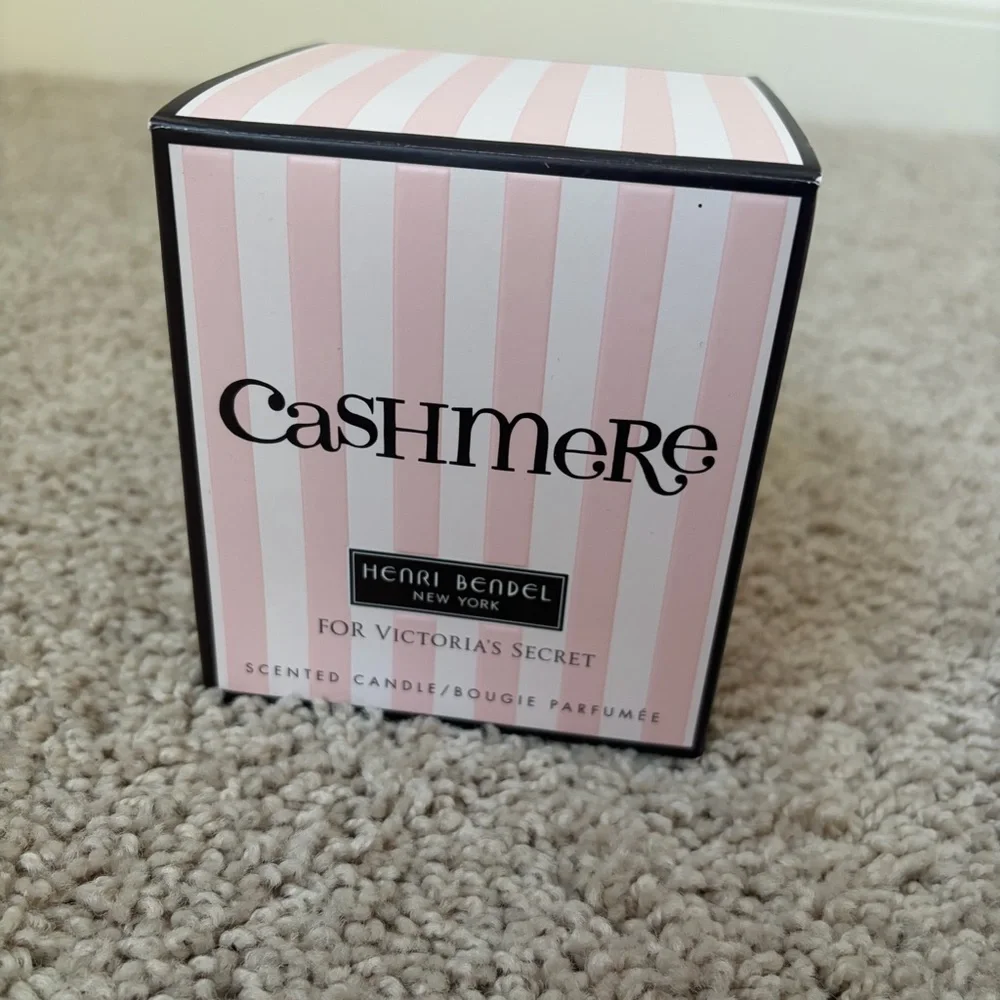 Henri Bendel for Victoria Secret Cashmere Scented Candle - Limited Edition